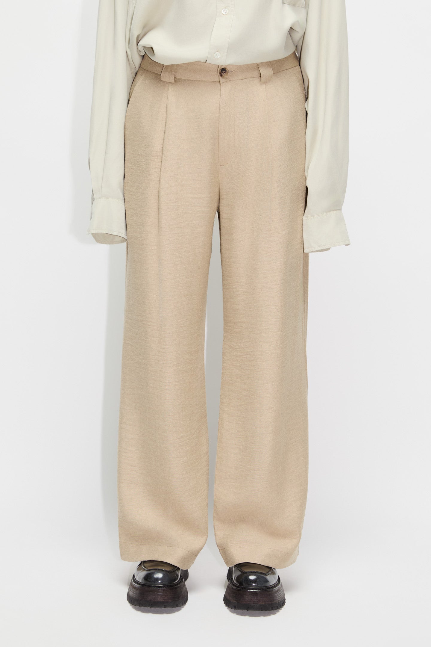 Relaxed Pleated Trousers