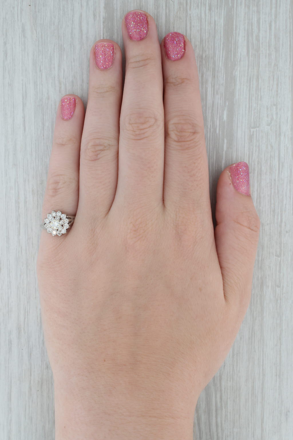 0.89ctw Diamond Cluster Ring 14k White Gold Size 6.25 Engagement