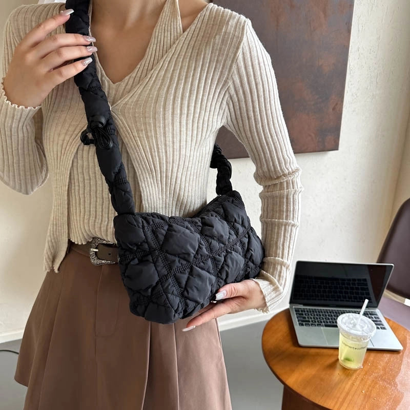 Women's Medium Special Solid Color Streetwear Zipper Underarm Bag