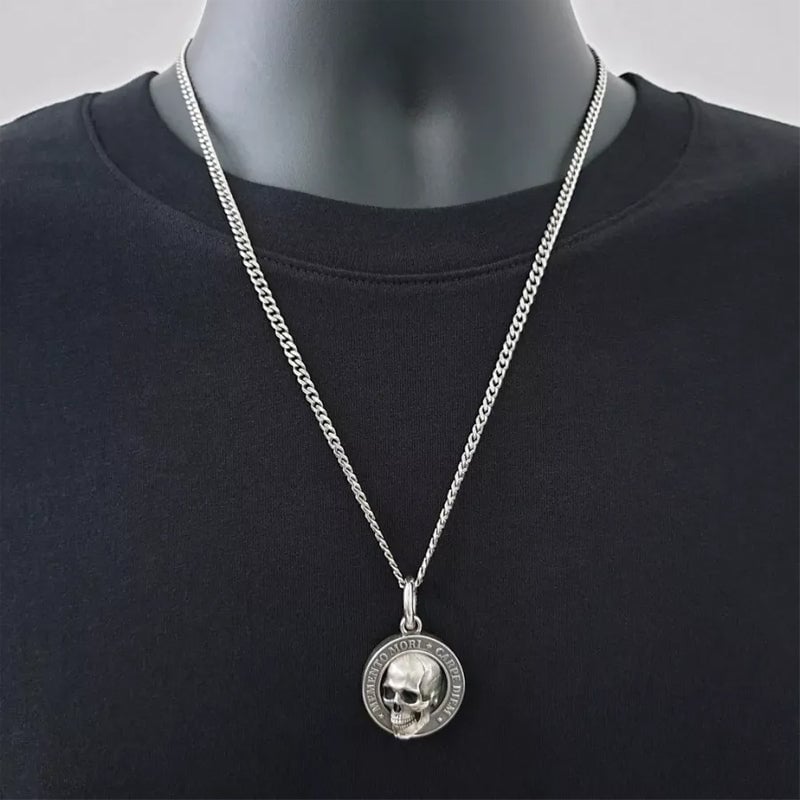 🔥 Memento Mori Skull Pendant