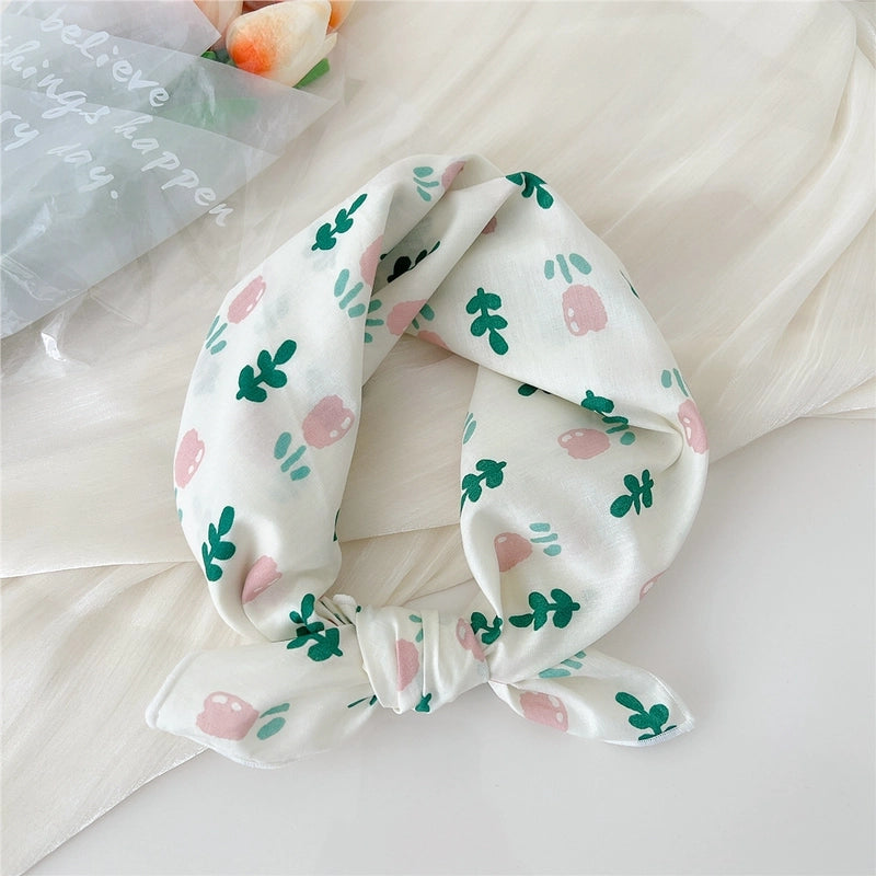 Women's Elegant Sweet Ditsy Floral Polka Dots Heart Shape Polyester Silk Scarf