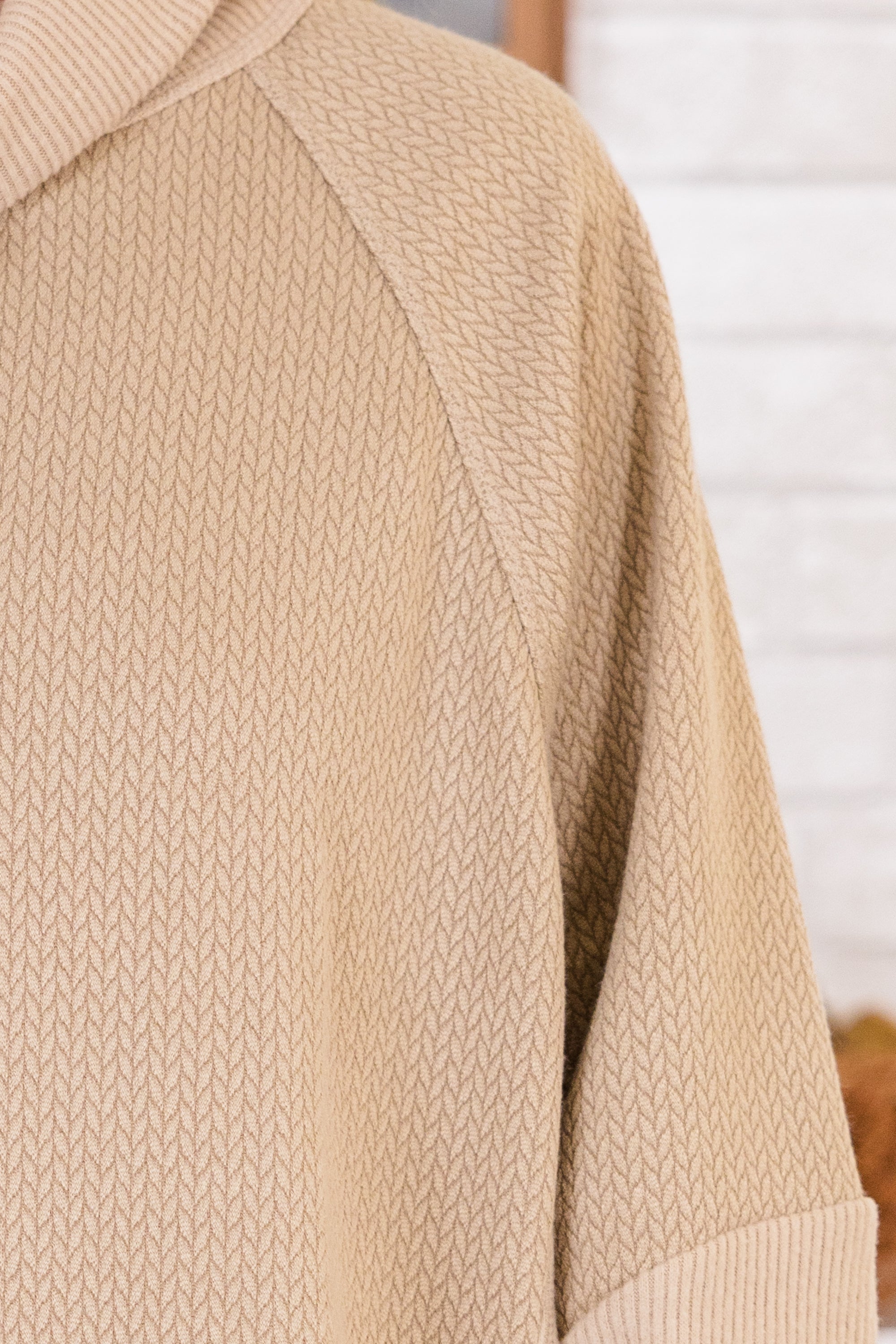 Cinnamon Harvest Pullover. Mocha