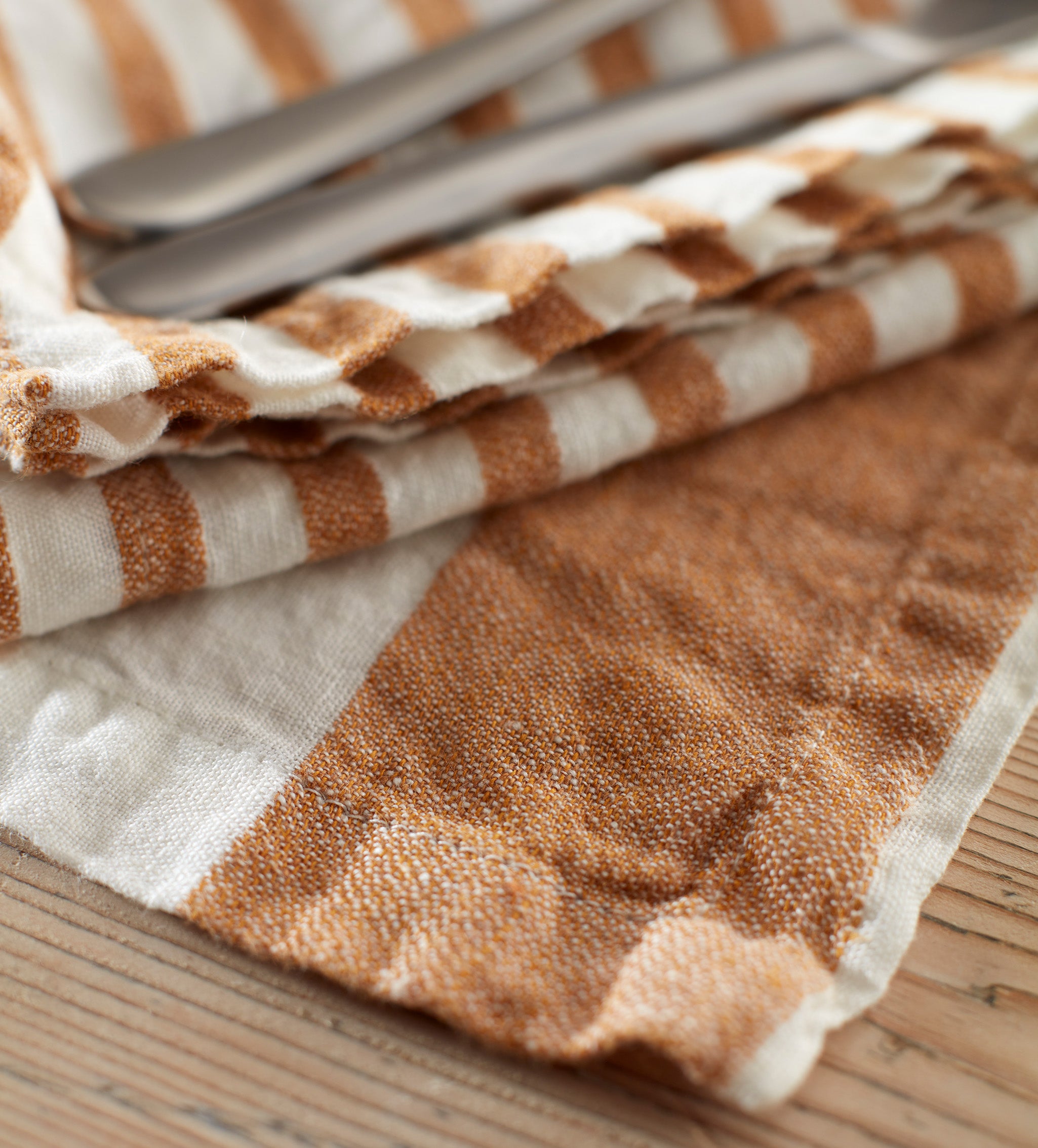 Wide Stripe 100% Linen Placemats - Set of 2