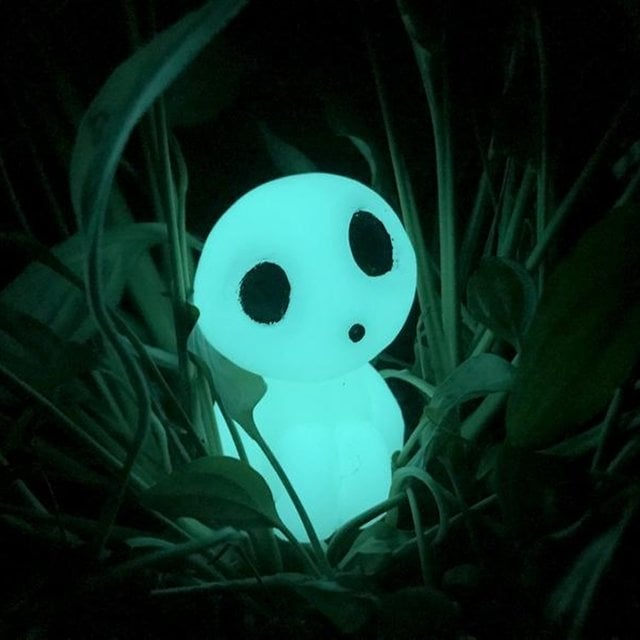 🔥2024 NEW YEAR SALE👻Luminous garden ghost miniature figurines