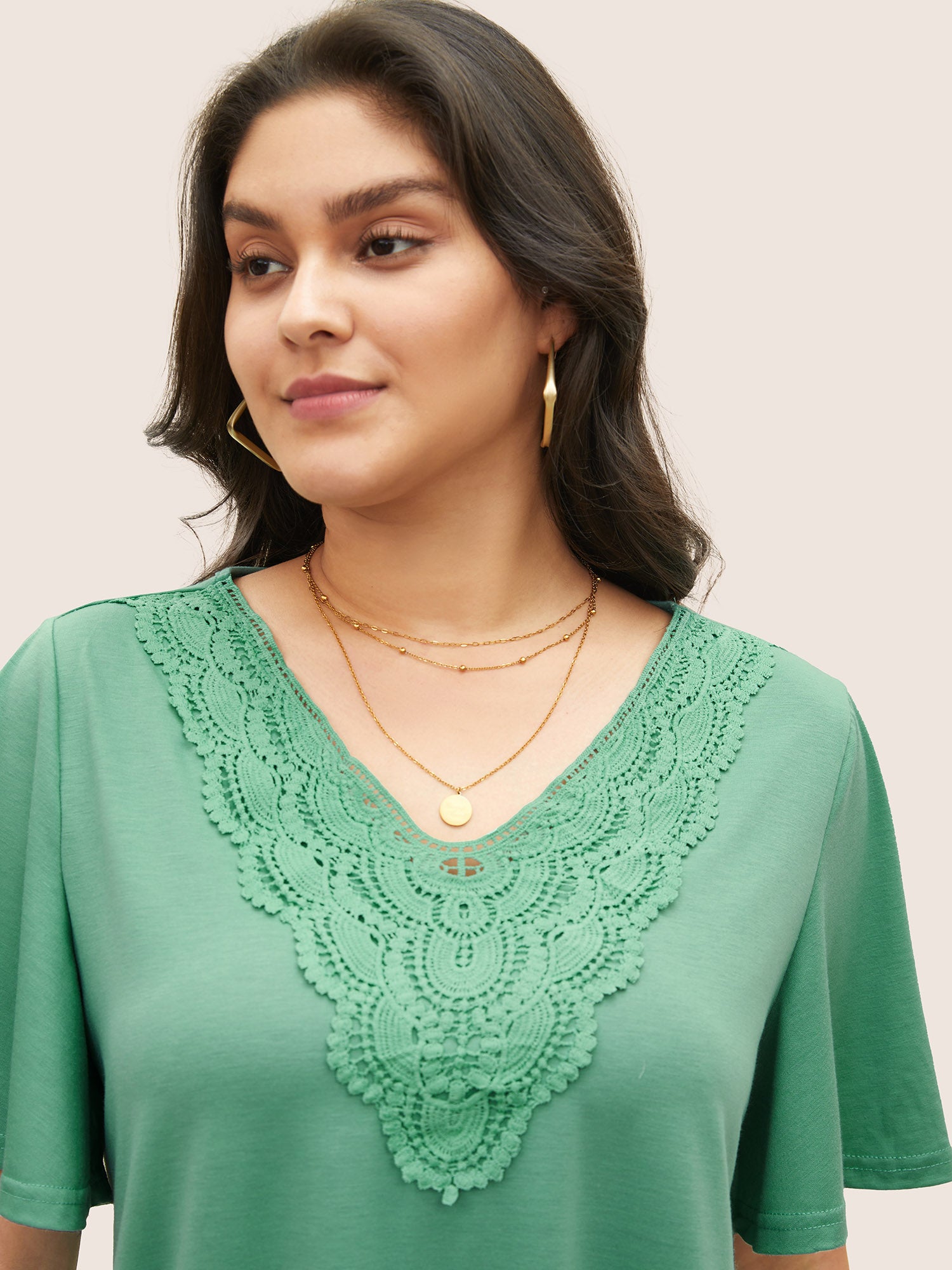 Solid Ruffle Sleeve Lace V Neck T-shirt
