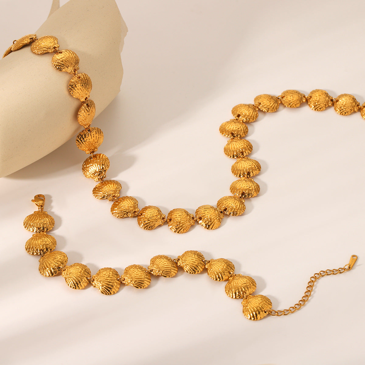 18K Gold Stainless Steel Shell Chain Necklace Bracelet Ins Ocean Fan Shell Titanium Steel Clavicle Chain