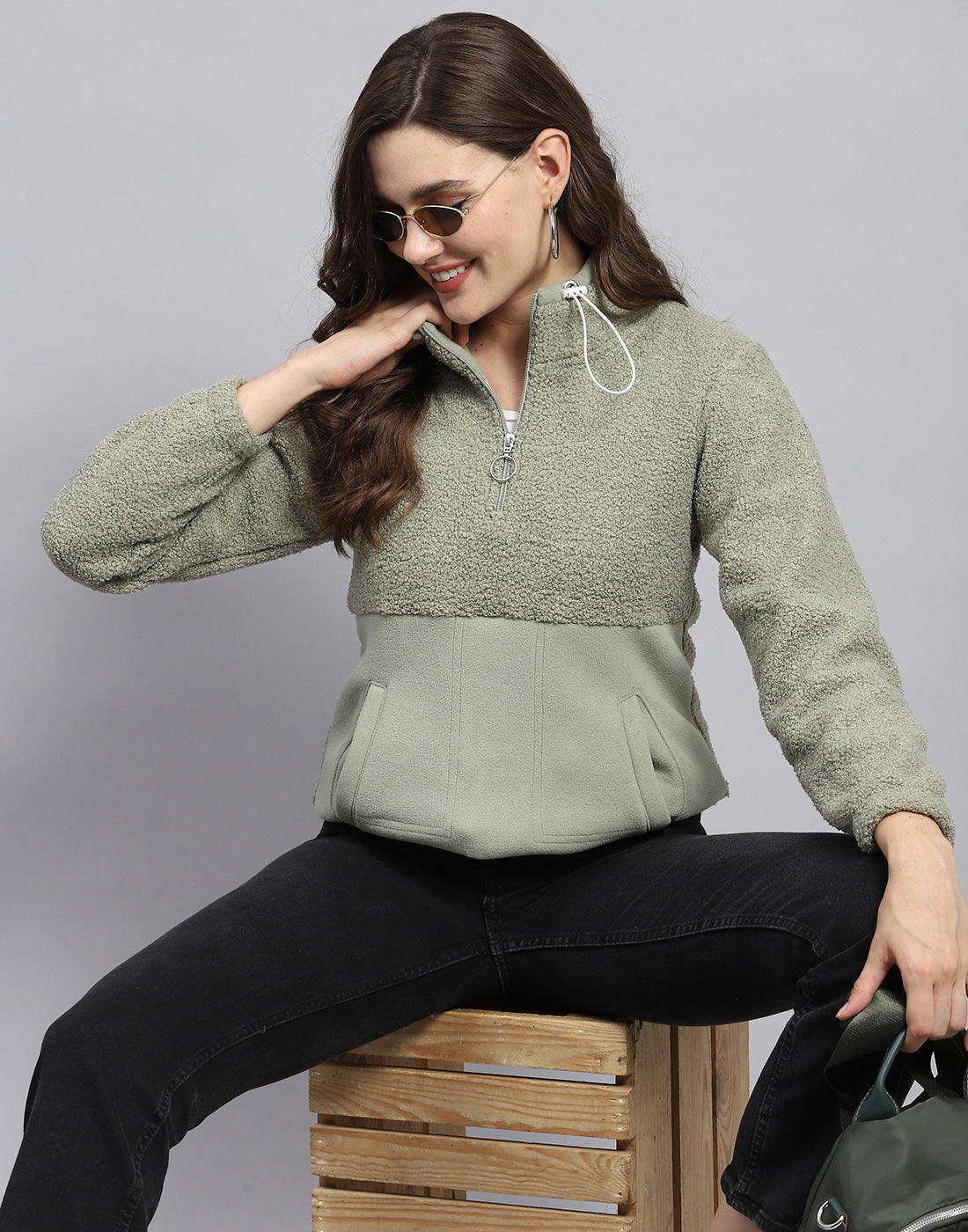 Women Grey Solid Turtle Neck Full Sleeve Sweatshirt