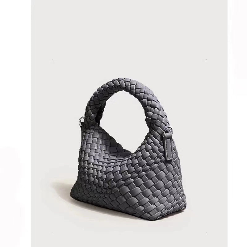 Women's Pu Leather Solid Color Classic Style Weave Dumpling Shape Magnetic Buckle Handbag