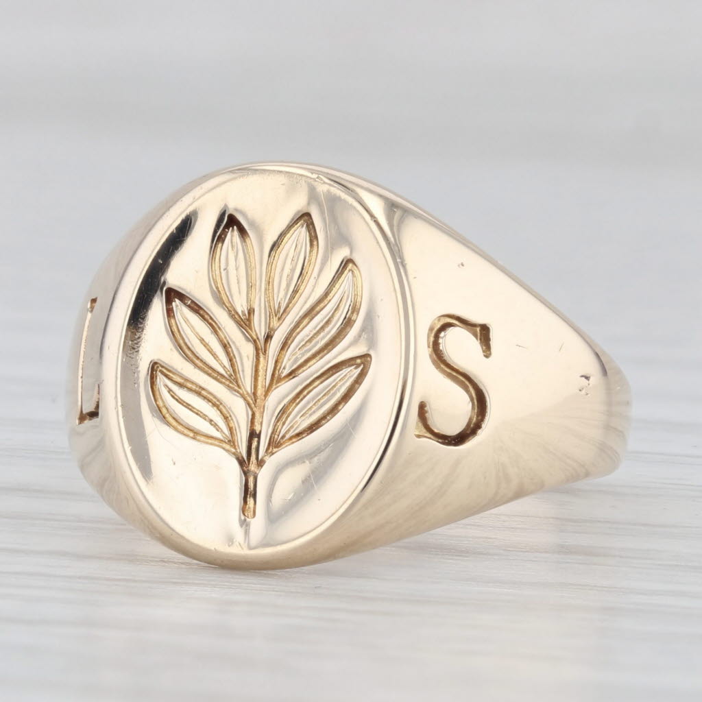 Laurel School Signet Ring 10k Yellow Gold Size 7.5 Class Keepsake Vintage