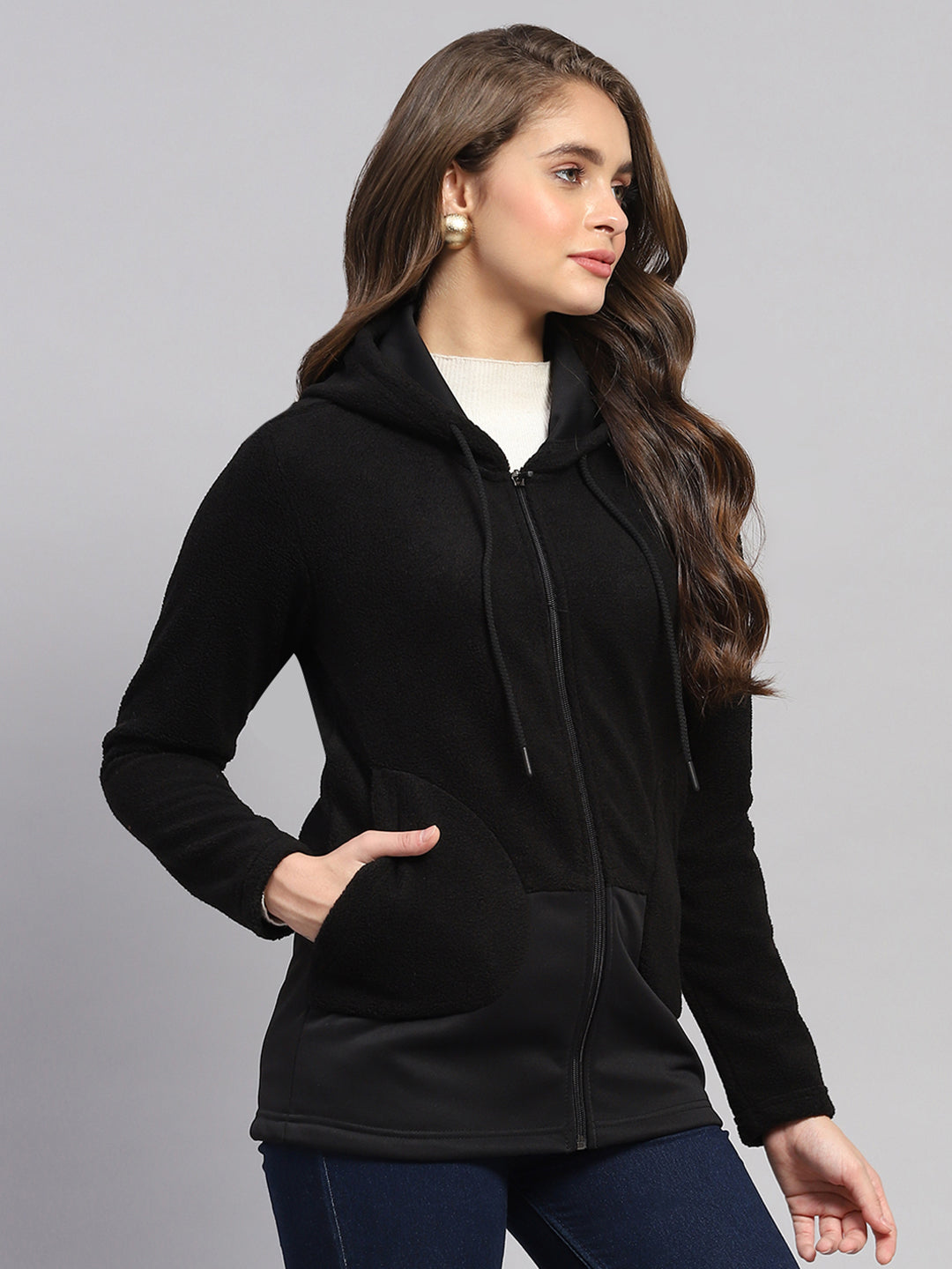 Women Black Solid Hooded Full Sleeve Sweatshirt