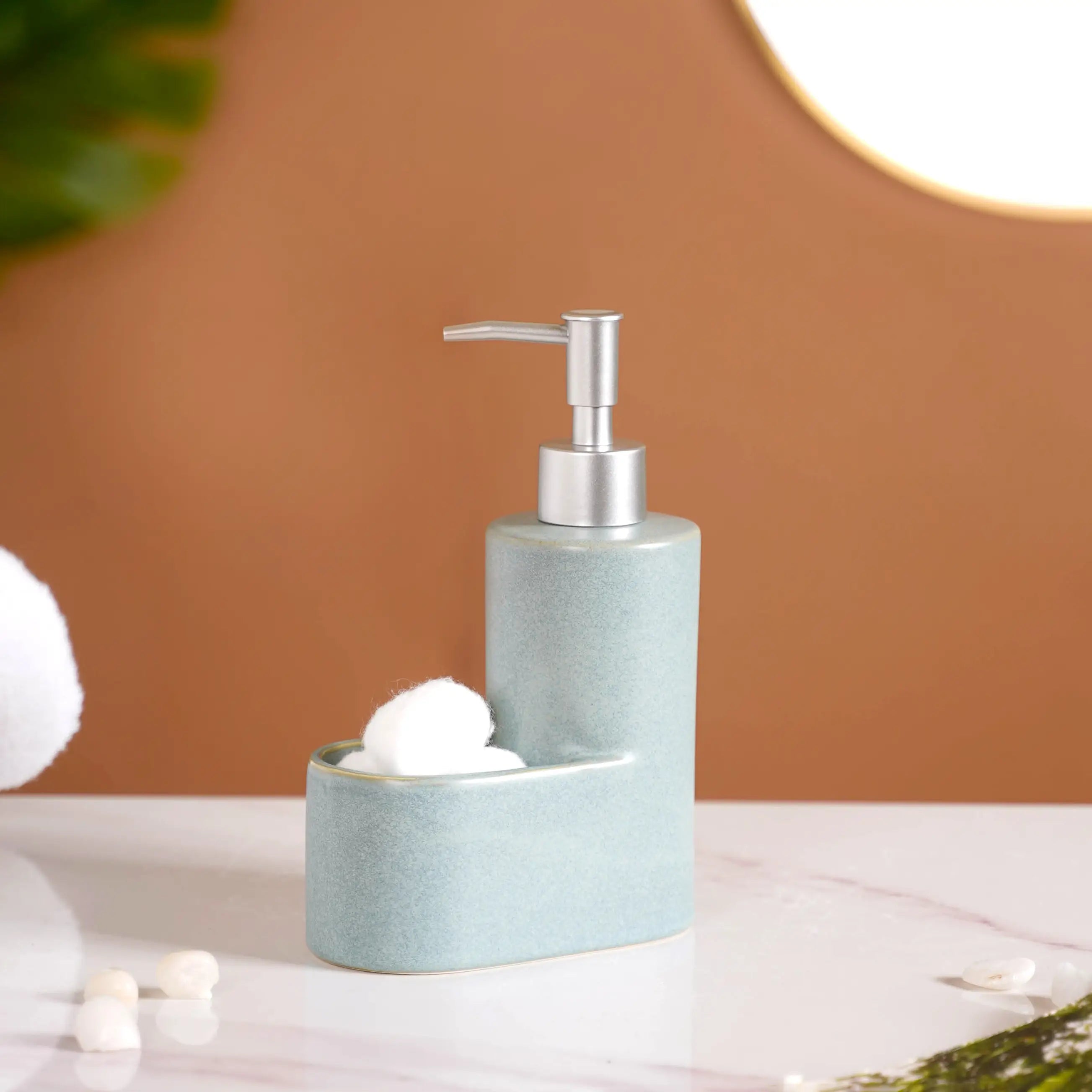 Dispenser With Sponge Holder