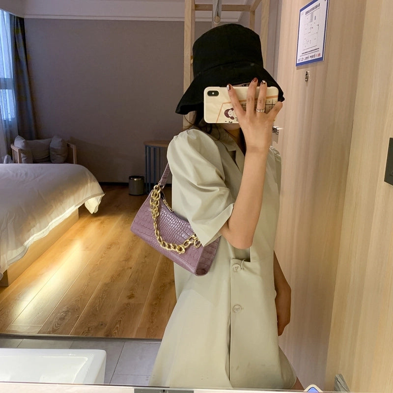 Solid Color Crocodile Pattern Underarm Bag