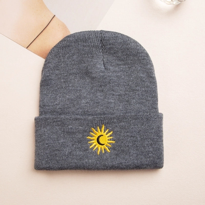 Unisex Exaggerated Sun Plush Eaveless Wool Cap