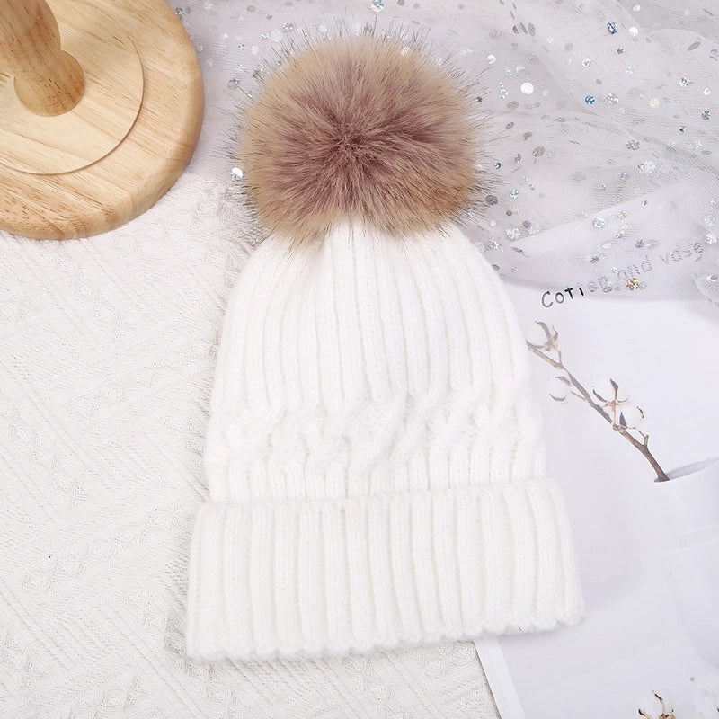 Women's Basic Minimalist Solid Color Pom Poms Eaveless Wool Cap
