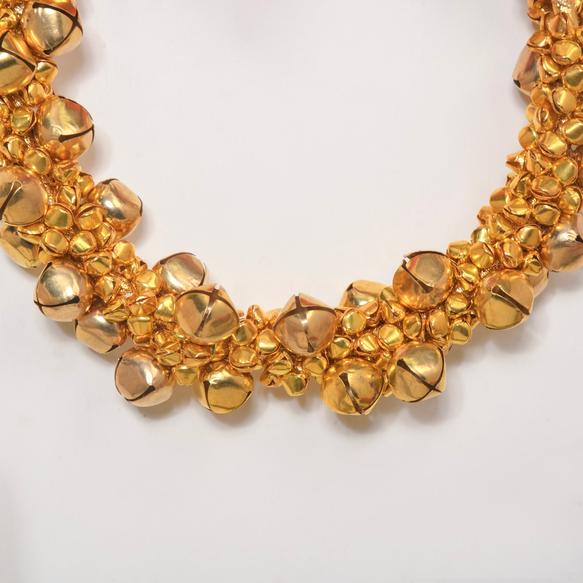 Gold Wreath With Bells 8 Inch