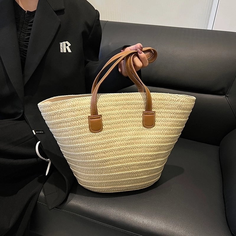Women's Braid Solid Color Vintage Style Vacation Weave Square Zipper Shoulder Bag
