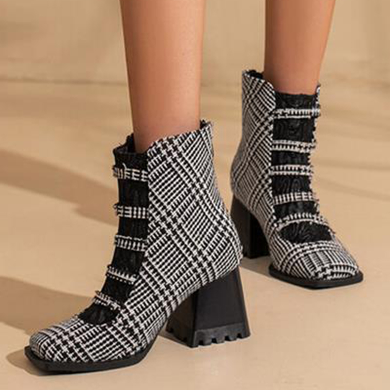 Colorblock Button Decor Square Toe Chunky Heels Ankle Boots