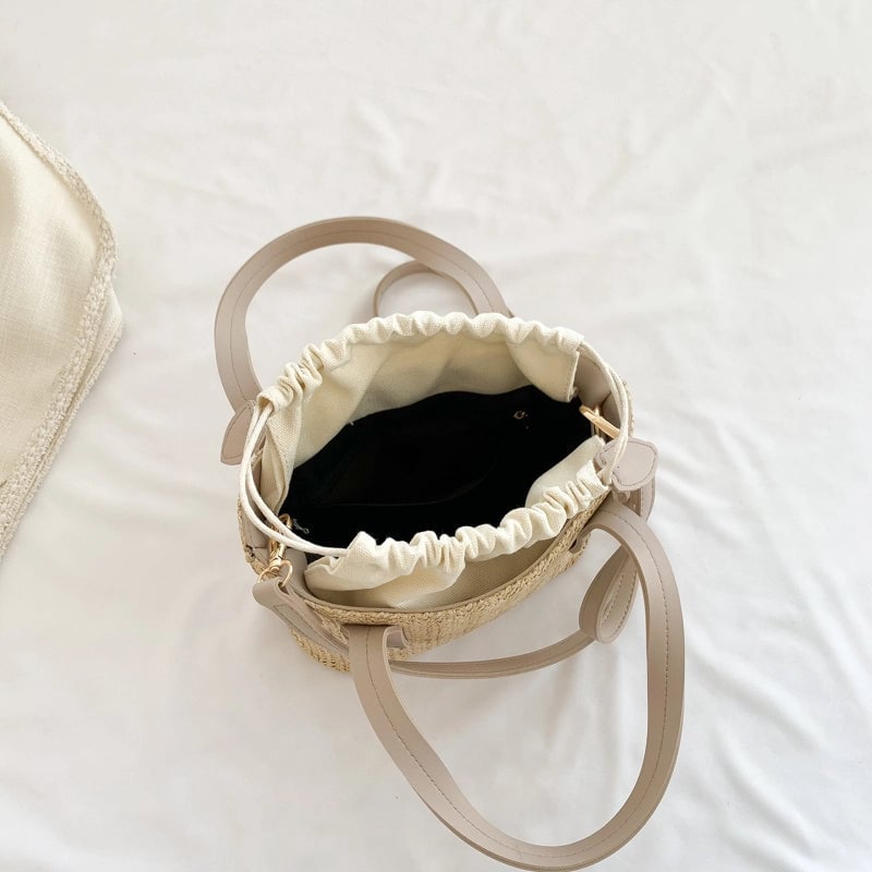 Women's Medium Straw Solid Color Vacation Sewing Thread Bucket String Handbag