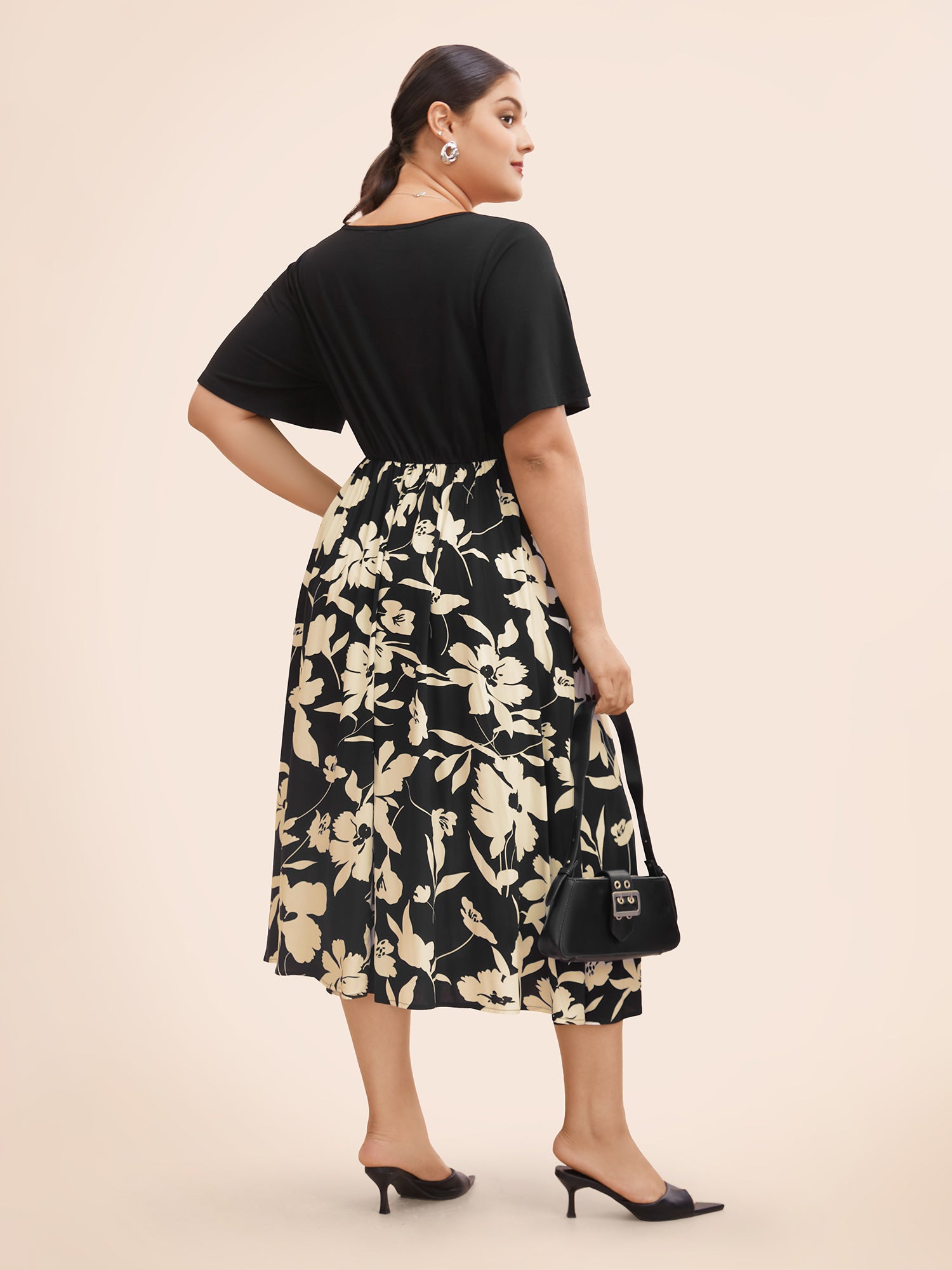 Silhouette Floral Print Patchwork Crossover Pocket Dress