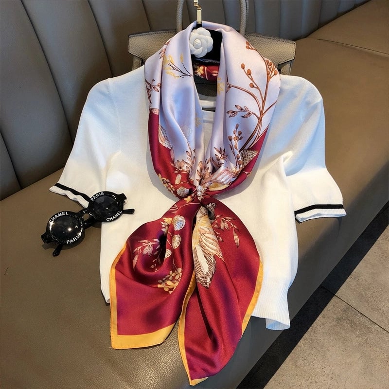 Women's Elegant Vacation Stripe Flower Polyester Silk Scarf