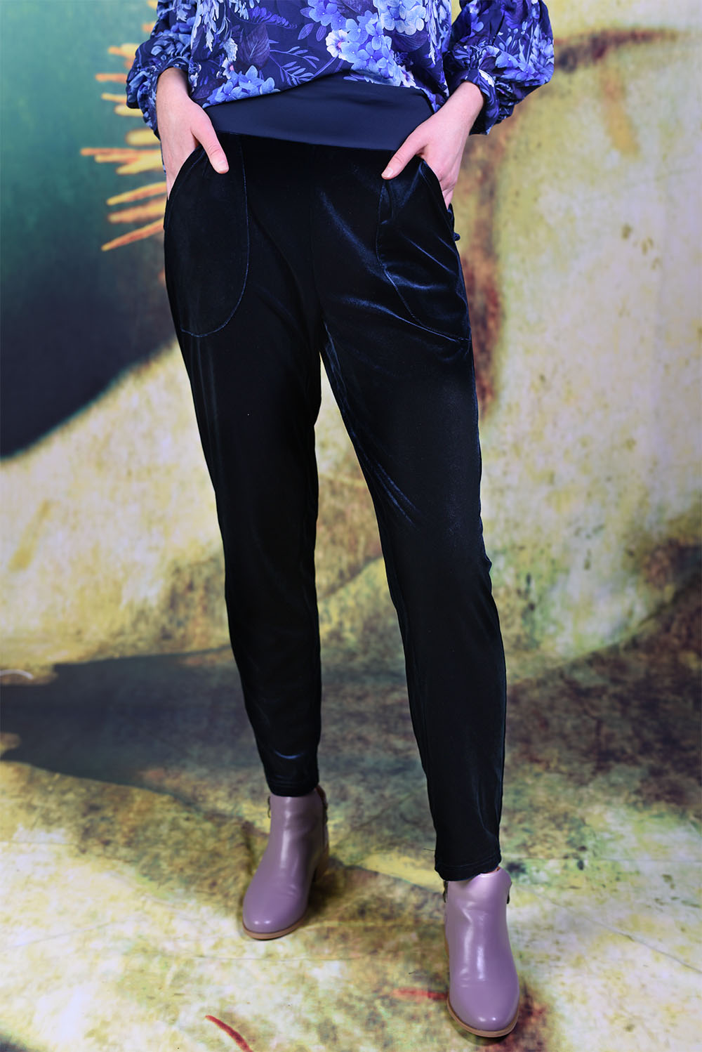 Vesta Velvet Pants - Navy - SALE