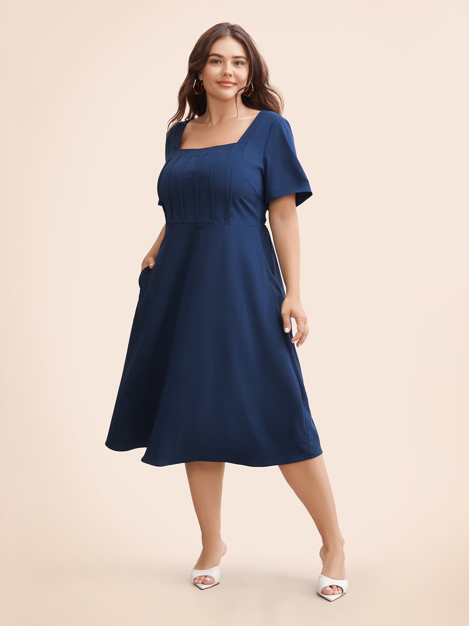 Solid Square Neck Pleated Midi Dress
