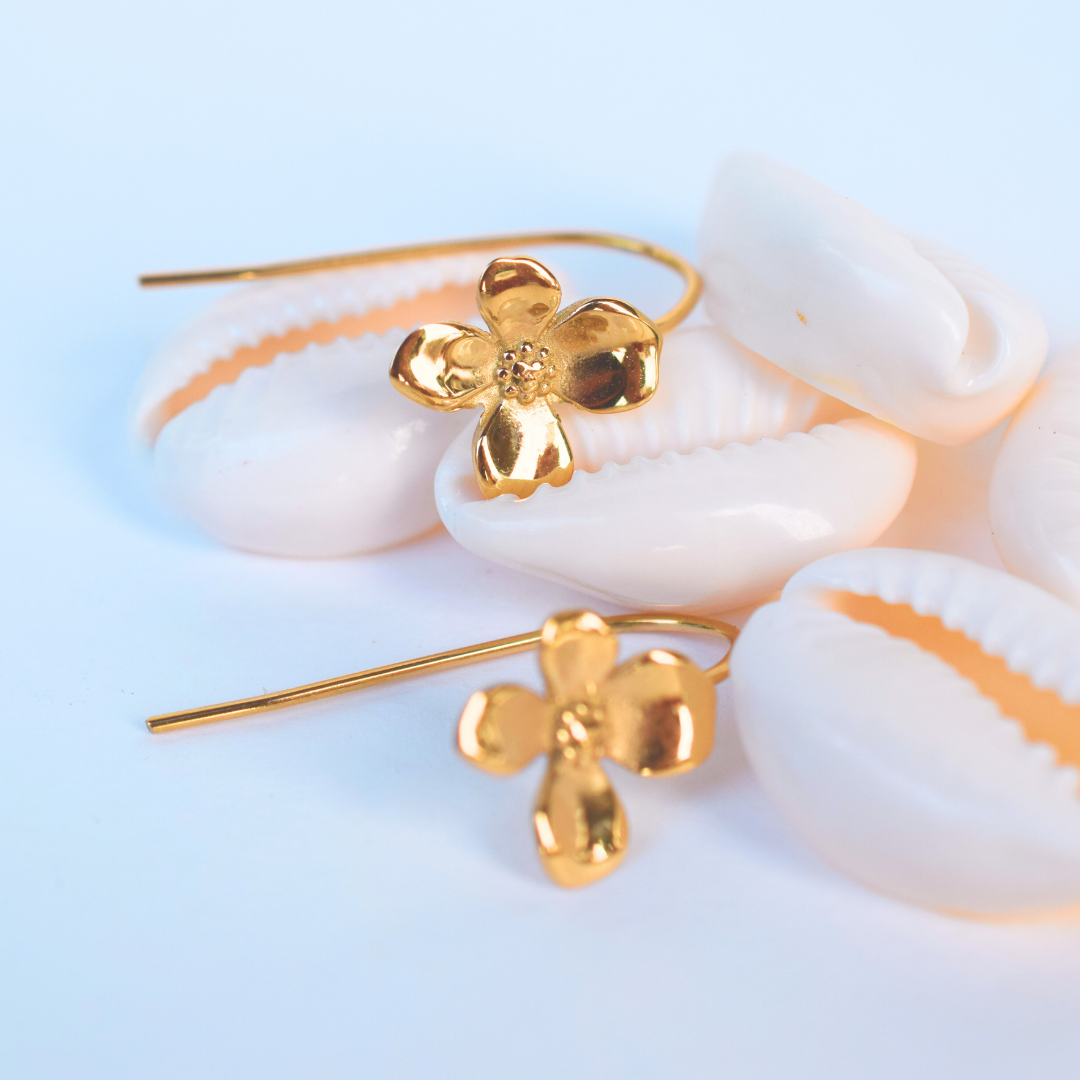 Floating flower studs - Gold