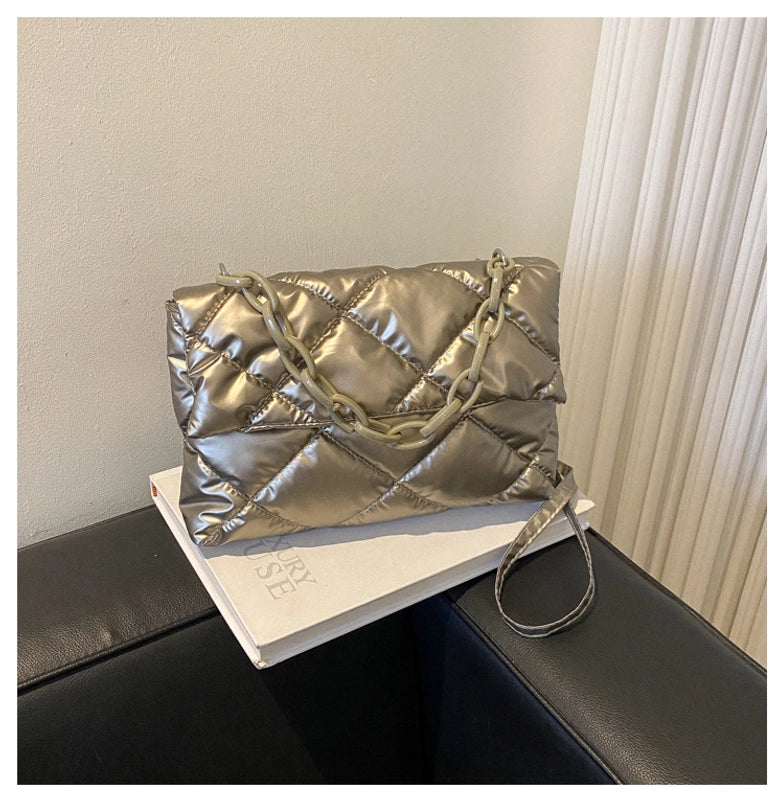 Women's Medium Special Solid Color Lingge Streetwear Magnetic Buckle Crossbody Bag