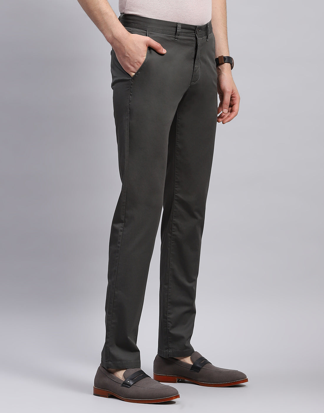 Men Olive Solid Regular Fit Trouser