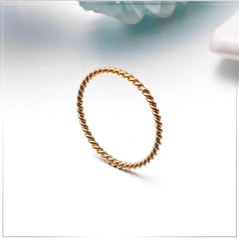 1 Piece Minimalist Solid Color Spiral Stripe Titanium Steel Rings