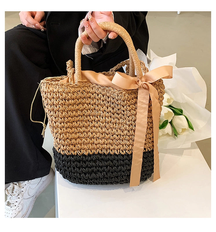 Women's Medium Summer Straw Vacation Handbag