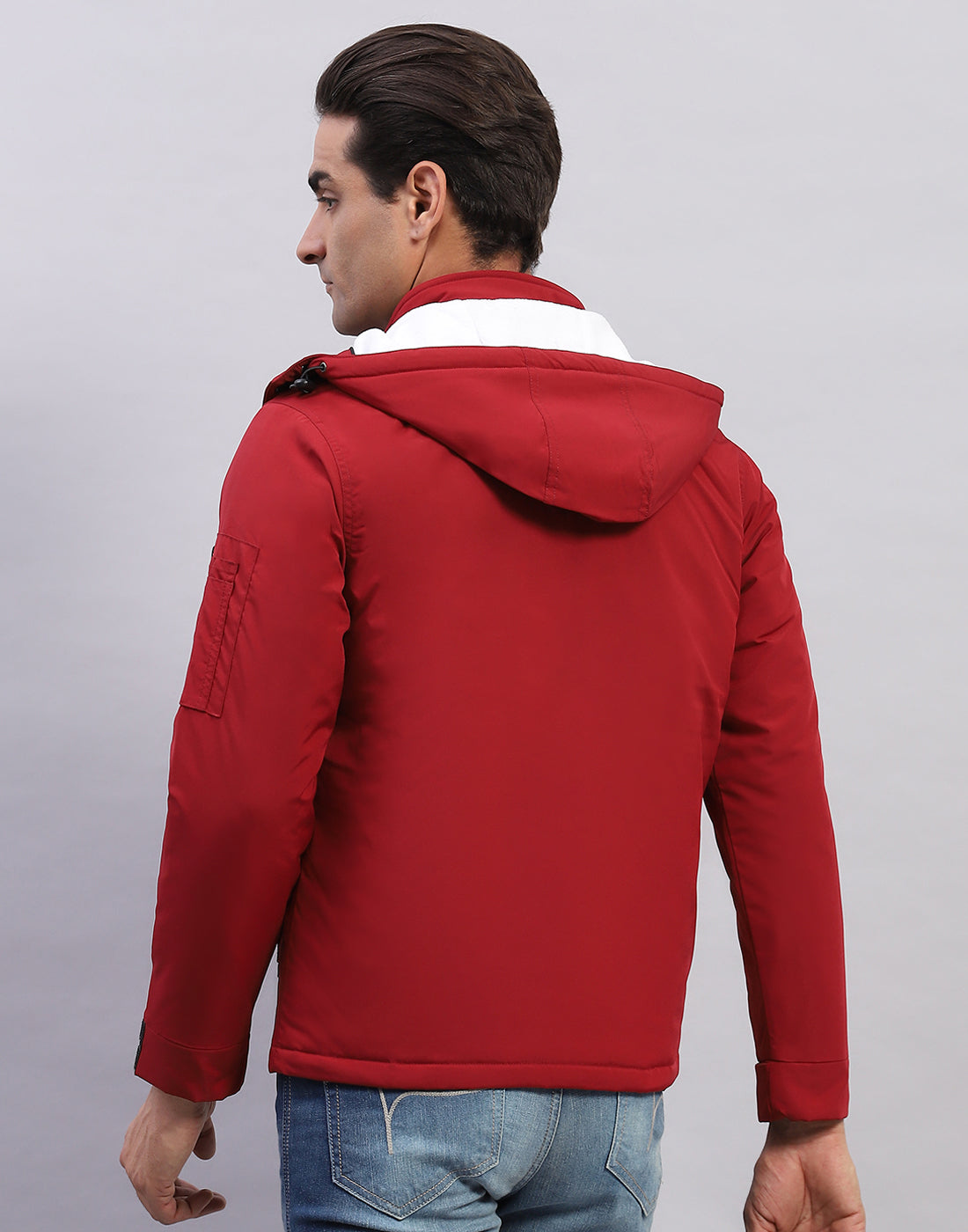 Men Red Solid Mock Neck Full Sleeve Sweatshirt