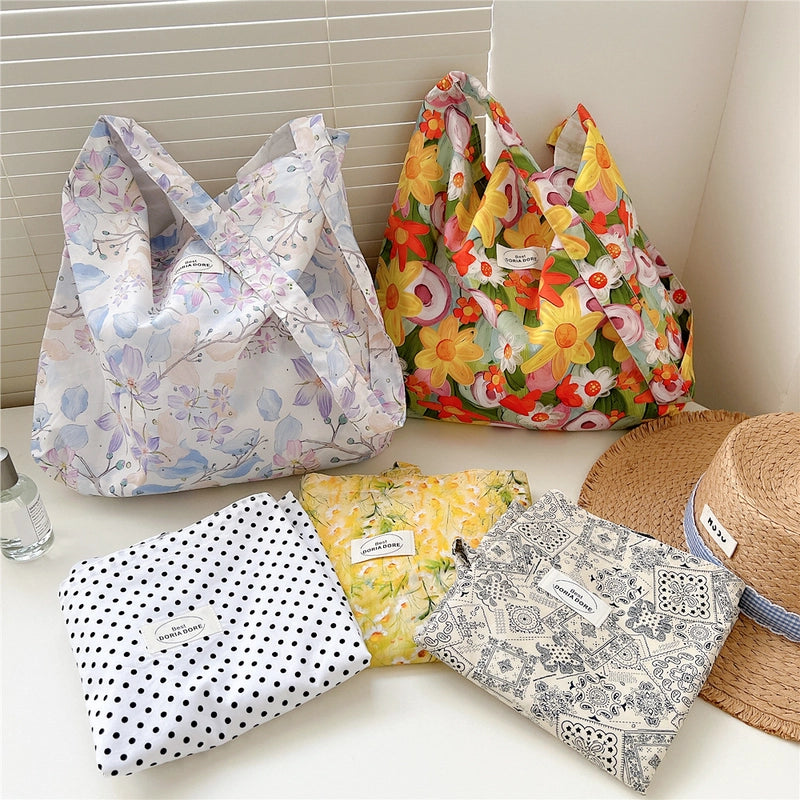 Women's Medium Polyester Floral Elegant Streetwear Square Open Underarm Bag