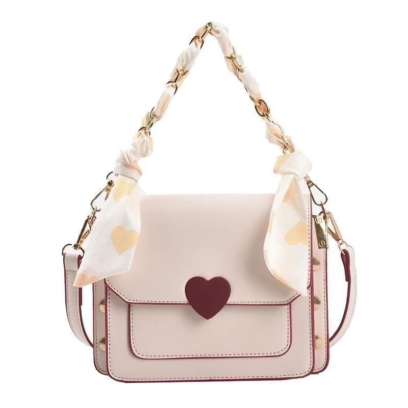 Women's Small Pu Leather Heart Shape Streetwear Magnetic Buckle Crossbody Bag