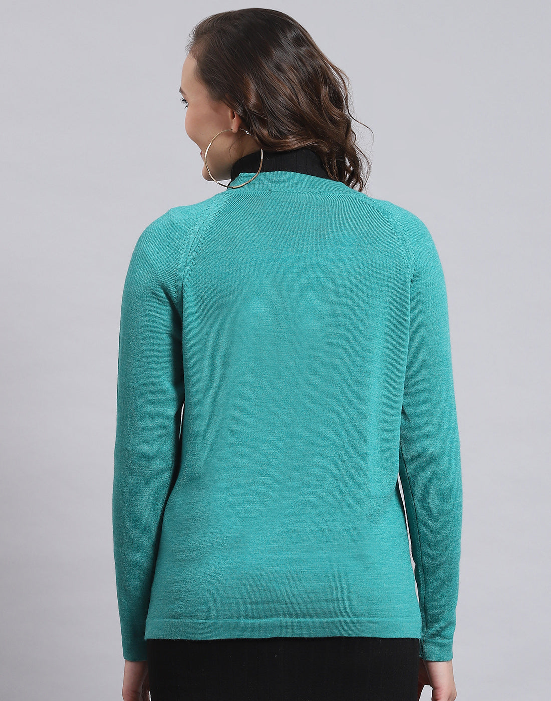 Women Turquoise Blue Solid V Neck Full Sleeve Sweater