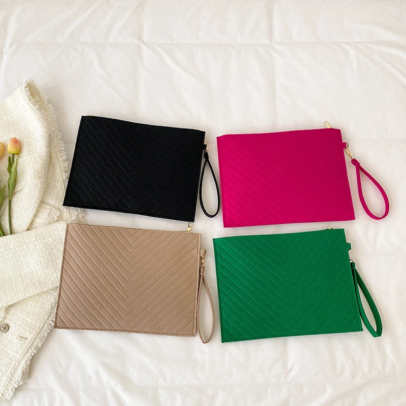 Women's Medium Felt Solid Color Basic Classic Style Square Zipper Envelope Bag