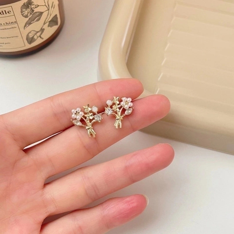 Fashion Geometric Alloy Plating Artificial Pearls Women's Earrings 1 Pair