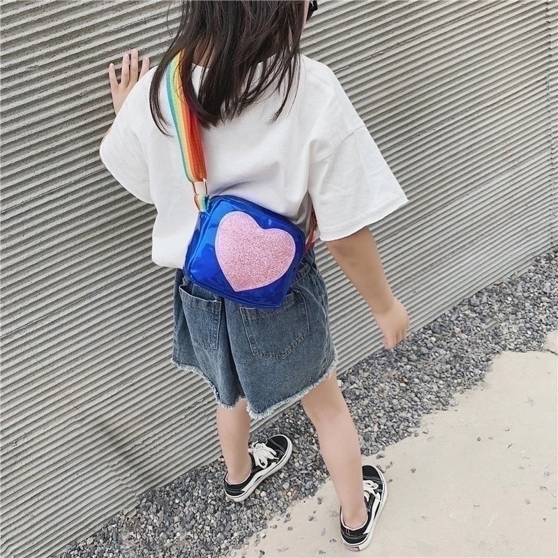 Girl'S Small Pu Leather Rainbow Heart Shape Cute Zipper Crossbody Bag