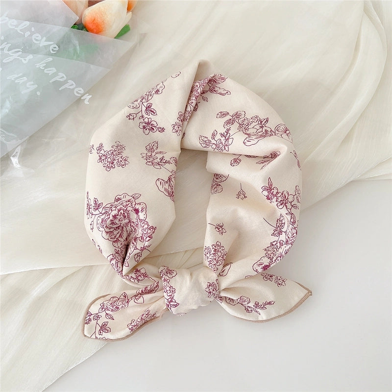Women's Elegant Sweet Ditsy Floral Polka Dots Heart Shape Polyester Silk Scarf