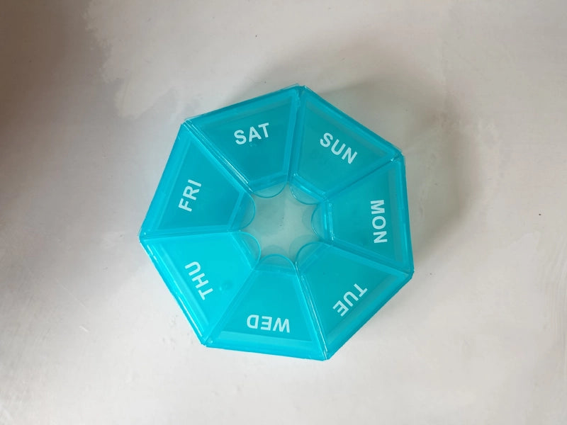 One Week 7-corner Medicine Box Round 7-compartment Portable One Week Sub-packed Small Medicine Box Mini 7-day Portable Medicine Accessories Box