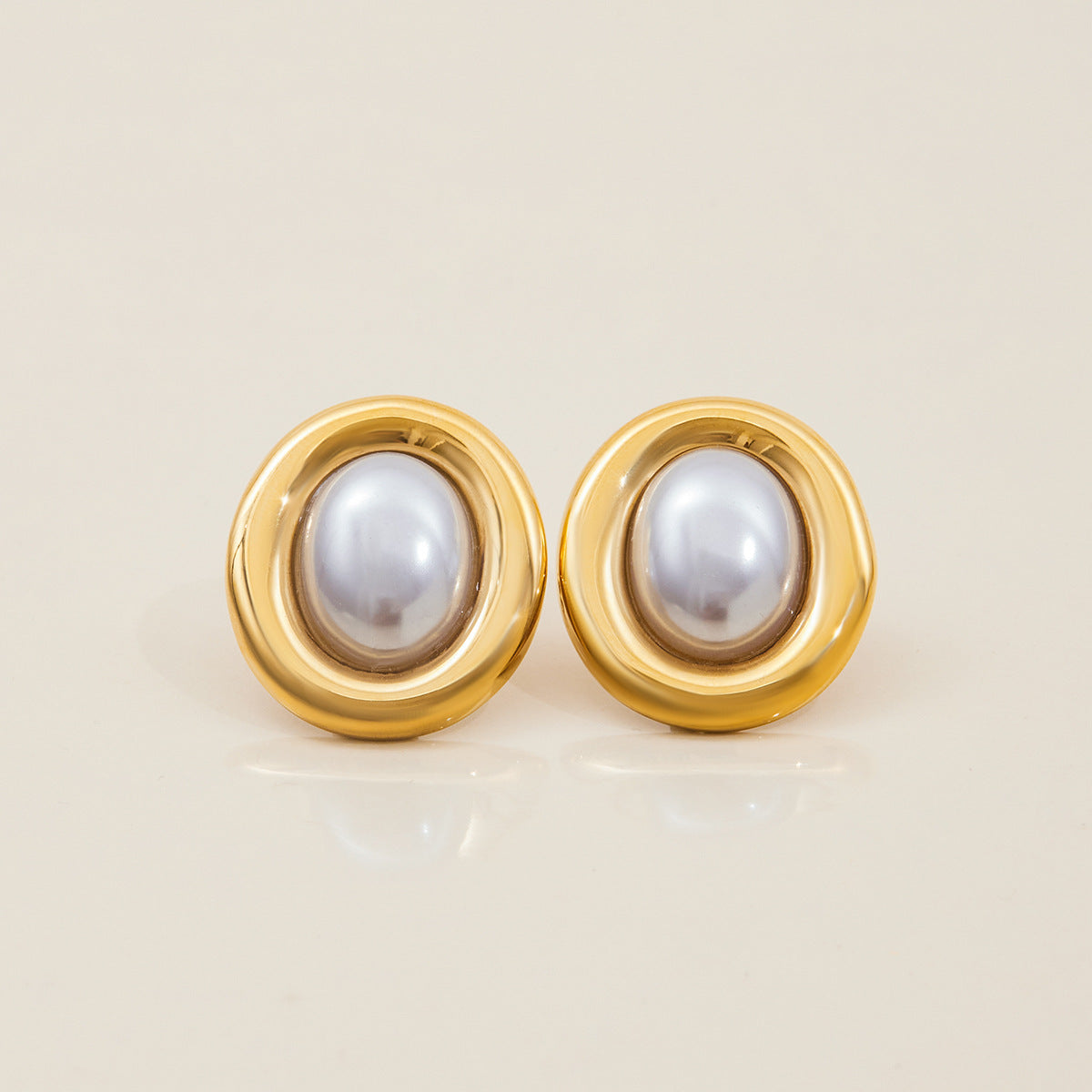 Stainless Steel Retro Pearl Earrings Female Earrings Earrings Titanium Steel