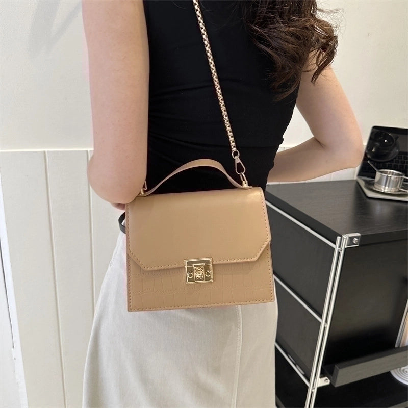 Women's Medium Pu Leather Solid Color Streetwear Square Lock Clasp Shoulder Bag Crossbody Bag Chain Bag