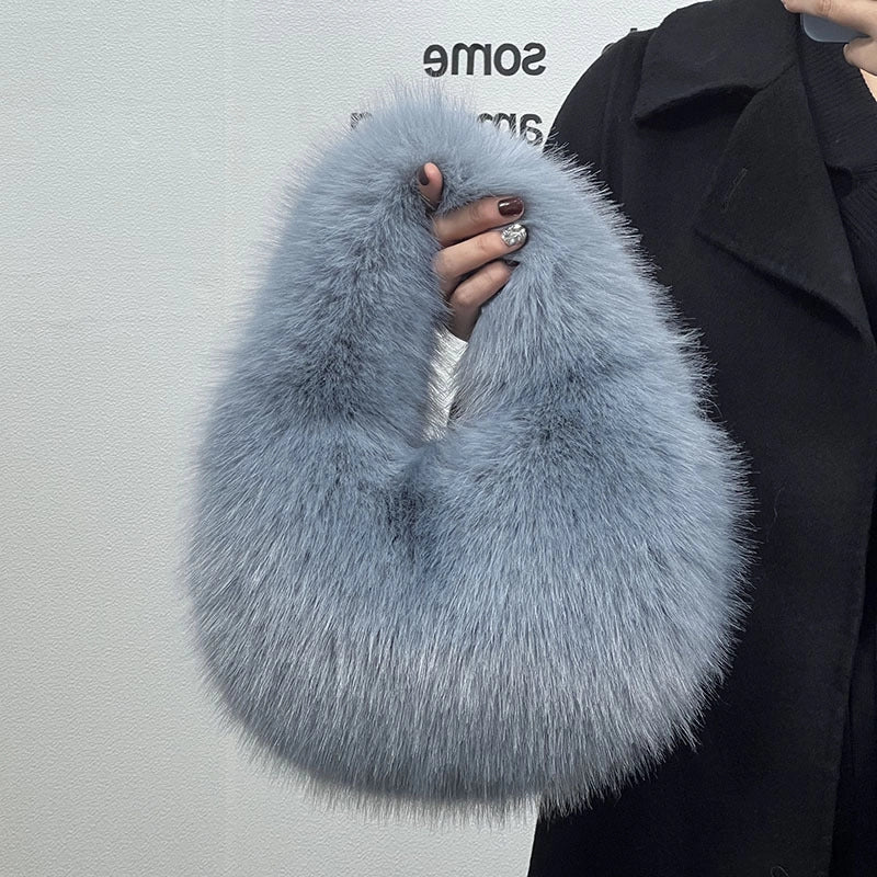 Women's Leather Solid Color Streetwear Semicircle Magnetic Buckle Clutch Bag