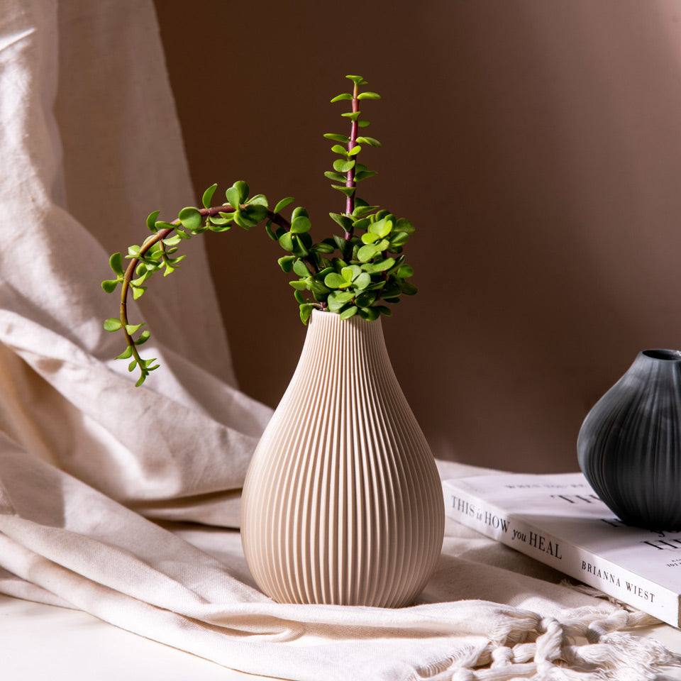 Bud Porcelain Short Vase - Beige