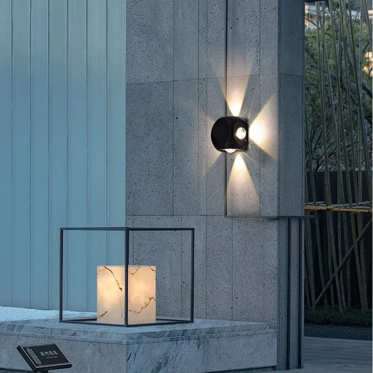 Modern Black LED Wall Light - Round Design