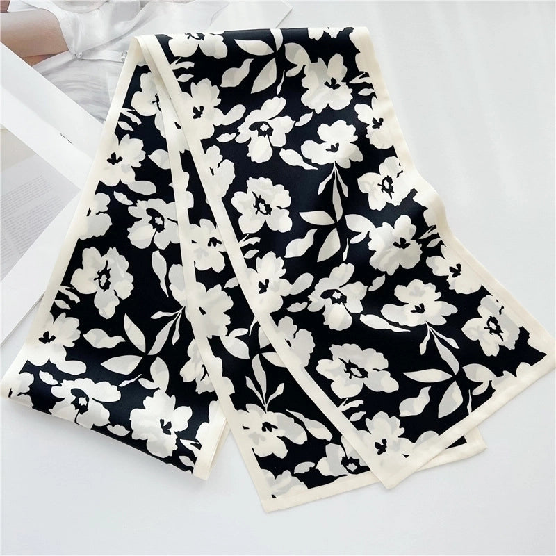 Women's Retro Sweet Color Block Silk Printing Silk Scarf