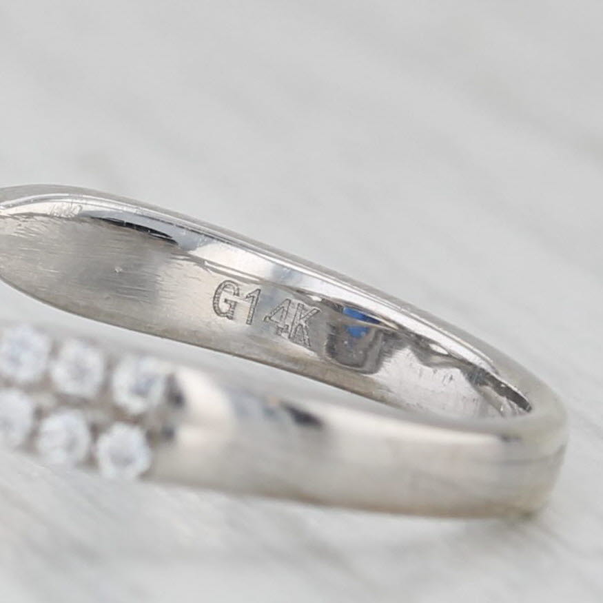 Shimmering Rayed Hearts Ring 14k White Gold Size 6.25 Stackable