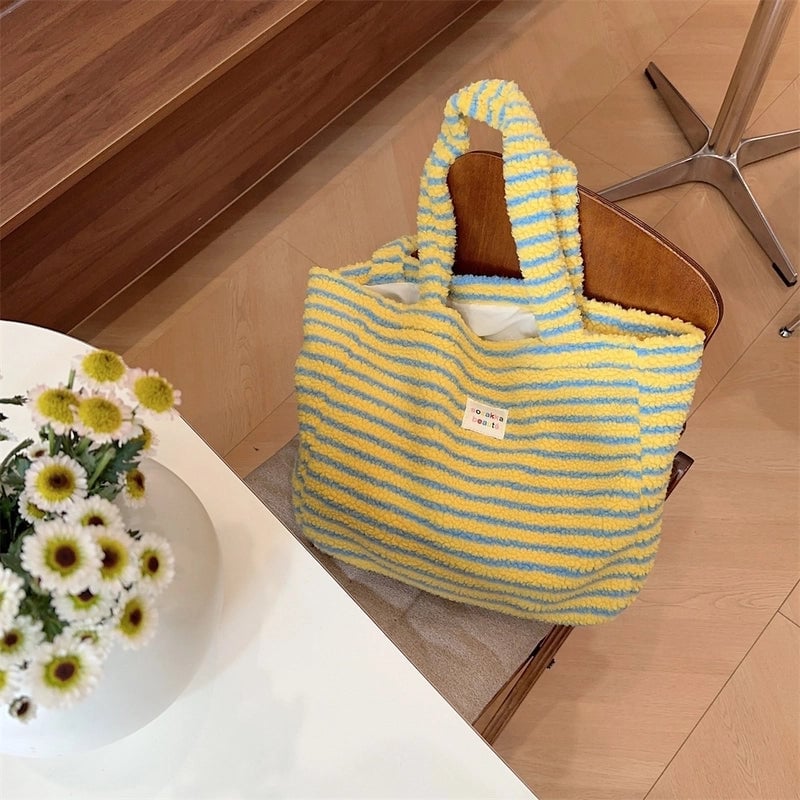 Women's Medium Plush Color Block Streetwear Square Open Shoulder Bag