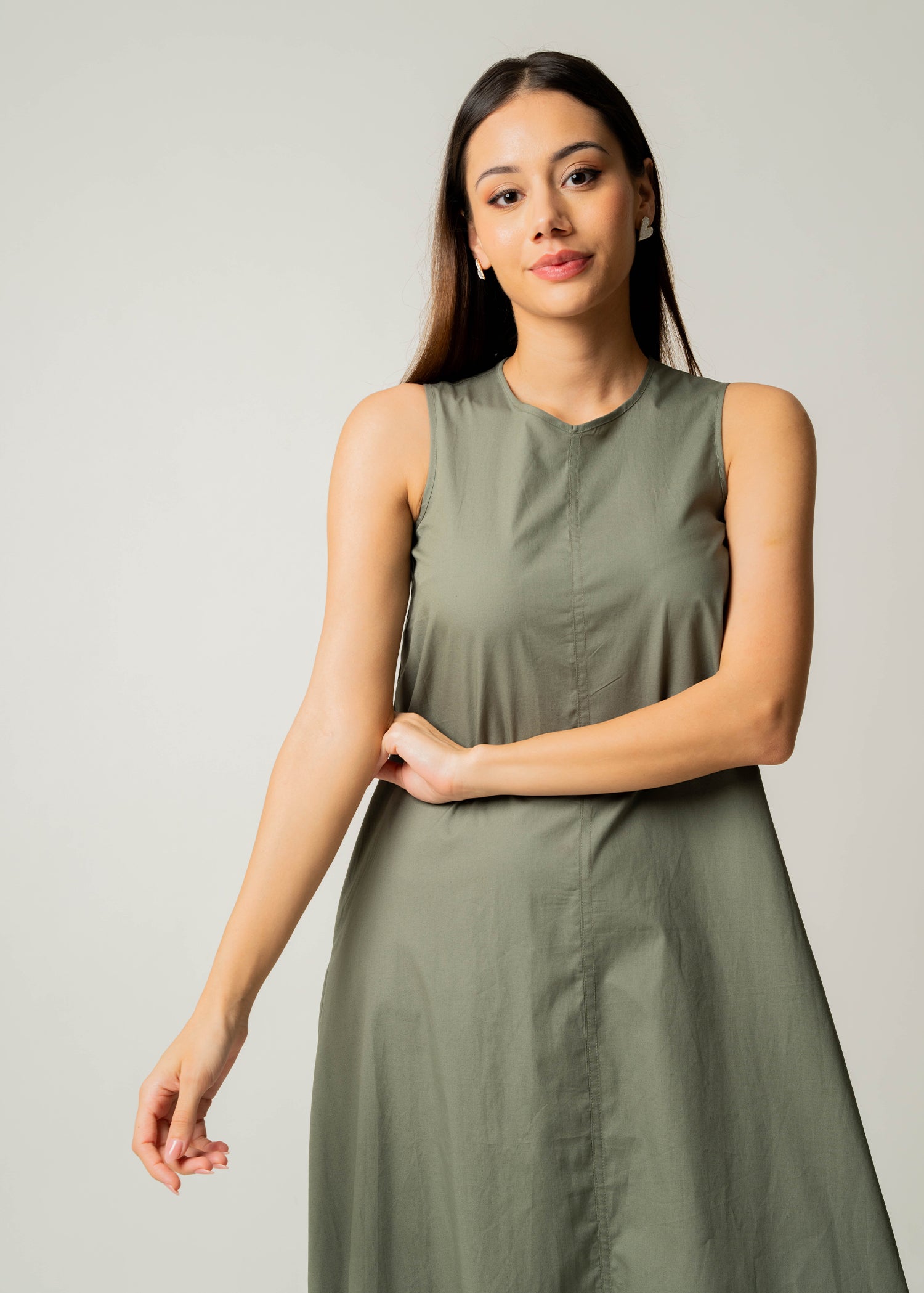 Sleeveless Maxi dress With Bottom Draw Cord Detail