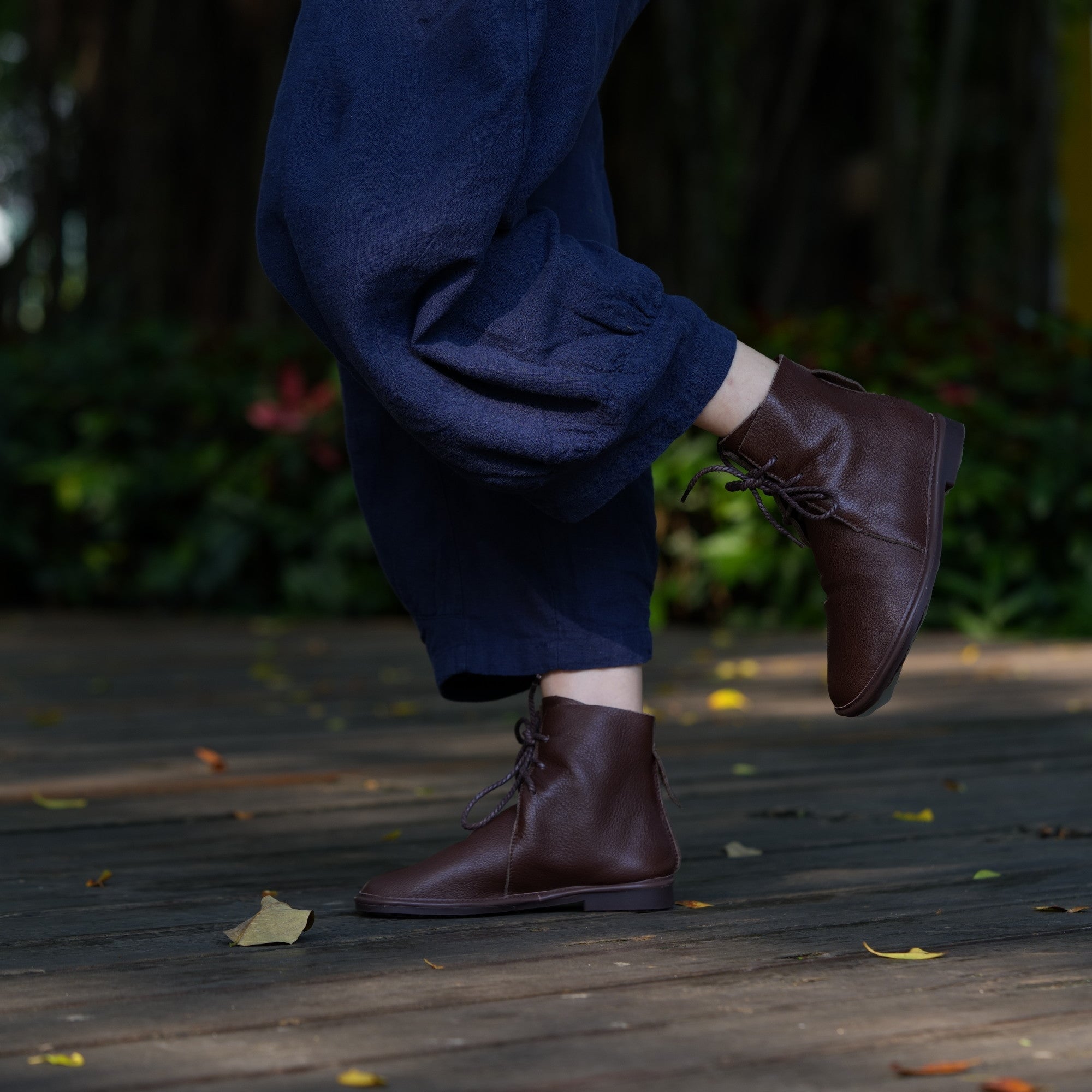 Handmade Women's Leather Barefoot Booties Round Toe Lace-Up Flat Ankle Boots Brown/Black/Coffee